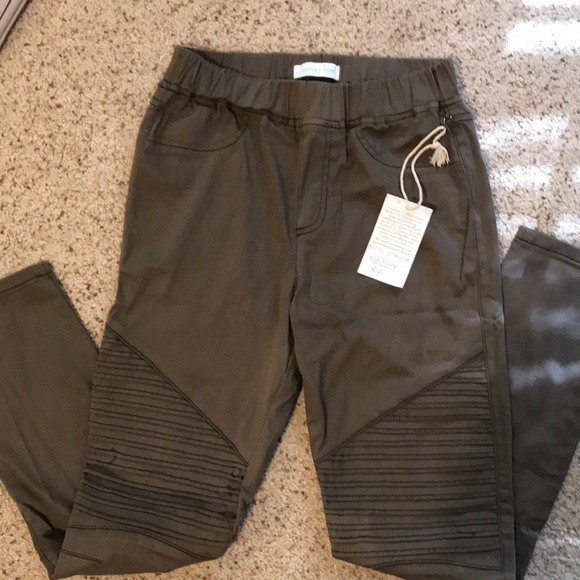 grace and lace Pants - Moto Jeggings